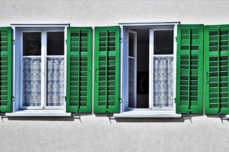 Dépannage des volets : à qui s'adresser ?
